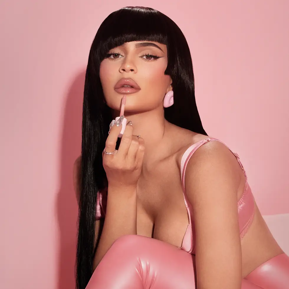 Kylie Jenner Relaunches Kylie Cosmetics With A few tweaks